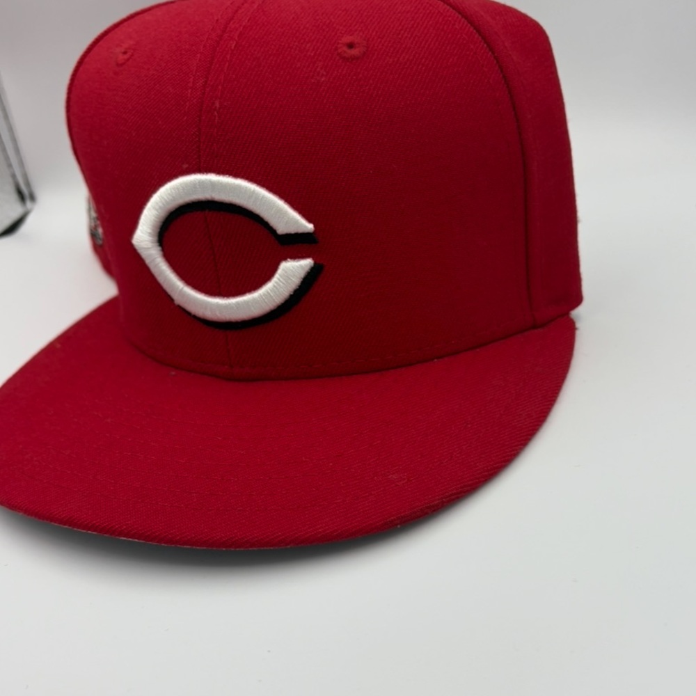 New Era Men's Red SnapBack Med-Large